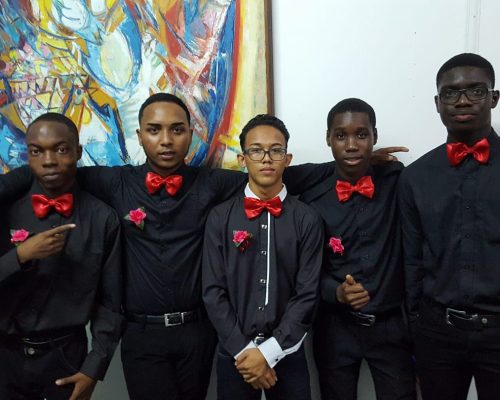 19400457_830647203757836_2154935103058362280_o